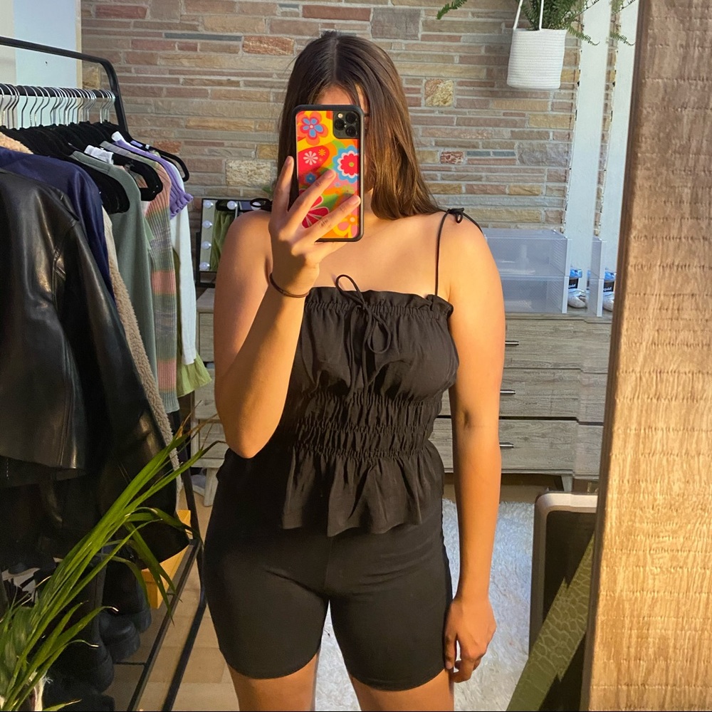 black crop top